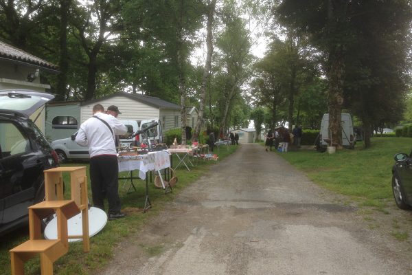 activite-vide-grenier-printemps